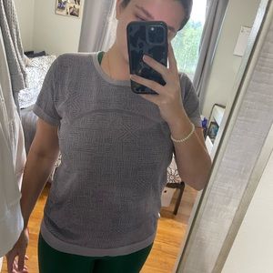 LULULEMON RELAXED FIT SWIFTLY